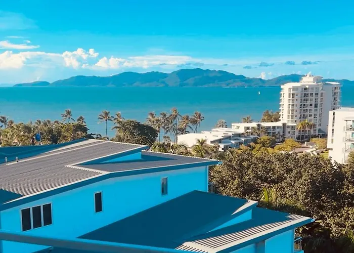 Sea Side Apartment Escape